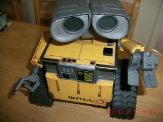 WALL - E U Control with Remote Disney Pixar Robot PERFECTLY GREAT 3