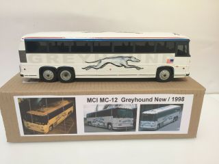 1/43 Bus Mci - 12 Greyhound 1998 Handmade By Vector - Models