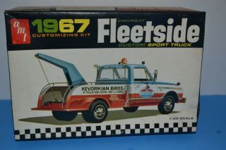 Amt 1967 Fleetside Custom Sport Truck