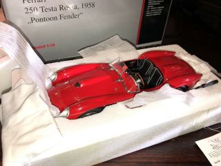 1/18 Cmc Ferrari 1958 250 Testa Rossa Pontoon Fender In Rosso Red.