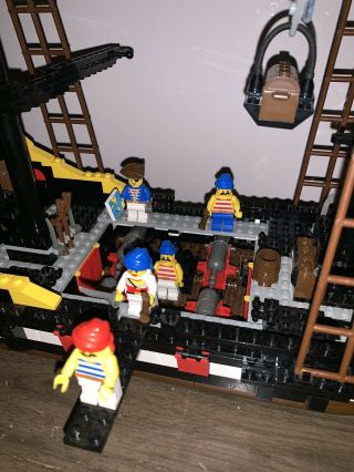 LEGO 6285 Pirates Black Seas Barracuda Complete W/ Un - cut Sails Box Instruct 6
