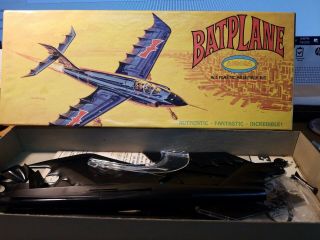 1966 Aurora Batplane Model Kit No.  487 - 98 W/ Instructions And Display Base.