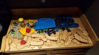 Learning Curve Brands Inc.  Thomas The Train 22 Wood Cars.  & 55 Wood Track Rr