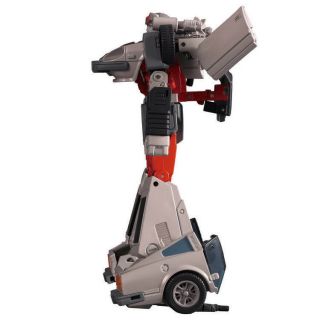 Takara Tomy Transformers Masterpiece Mp 18,  Streak Action Figure