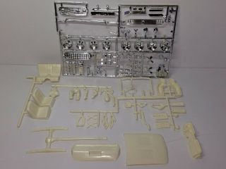 1/25 MPC 1967 FORD MUSTANG FASTBACK UNSEALED MODEL KIT 4
