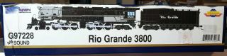 Athearn Genesis Locomotive HO Challenger 4 - 6 - 6 - 4 Union Pacific G97228 3800 8