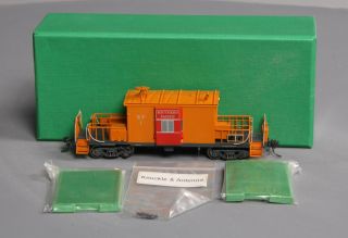 Overland 3901.  1 Ho Scale Brass Southern Pacific Bay Window Caboose 1 Ln/box