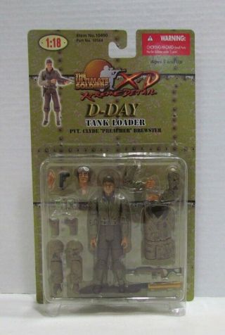 The Ultimate Soldier X - D 1:18 D - Day Pvt.  Clyde " Preacher " Brewster Tank Loader