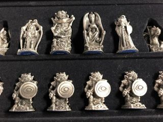 Vintage Danbury Official Lord of the Rings Pewter Chess Set - 5