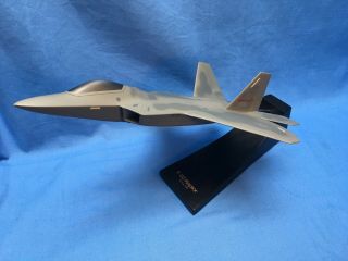 F - 22 RAPTOR Desktop Model Airplane 1/48 Scale 4