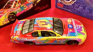 2000 Action 1:18 3 Dale Earnhardt Goodwrench Peter Max 1of 3000