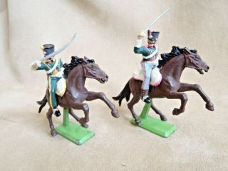 Britains / Timpo 1/32 Waterloo Mounted French 5th & 7th Chasseurs A Cheval X2