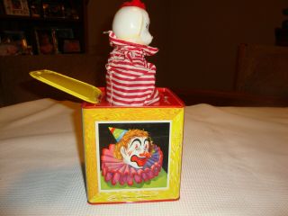 1953 DATED JACK IN THE BOX WITH CLOWNS 5 1/2 