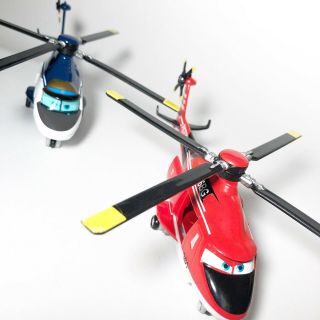 Disney Planes Set Of Two Blade Ranger Die Cast Helicopter W Rope And Hook