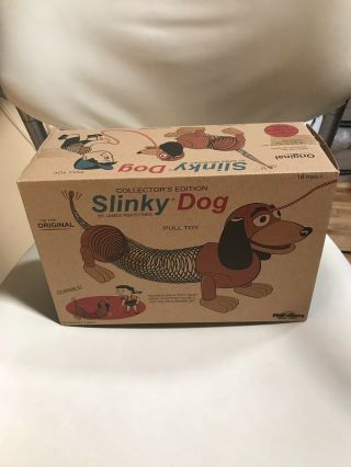 Bnib The Slinky Dog Collector 