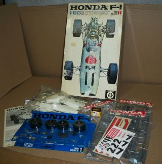 Old 1966 Tamiya 1/12 Scale Series No.  1 Honda F - 1 Formula Race Car Model