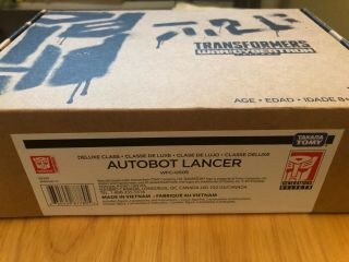 Transformers Sdcc 2019 Exclusive: Autobot Lancer Deluxe Class Takara Tomy Nisb