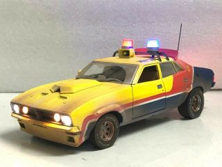 Realistic " Muddy " 1/18 Police Ford Xb Falcon V8 Pi Mad Max Lights Siren