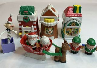 2002 Fisher Price Little People Christmas Village Santa North Pole Play Set