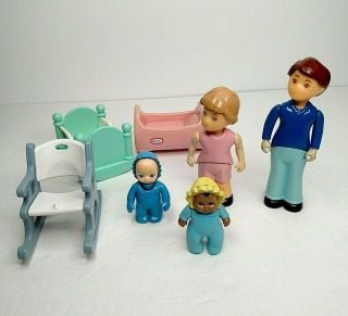 Vintage Little Tikes Dollhouse Family Dad Mom Baby Crib People Babies Figures