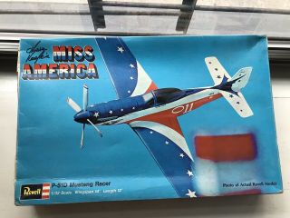 Revell Bob Hoover Miss America and P - 51B Mustangs 1/32 4
