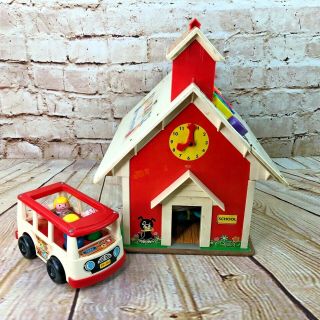 Vintage Fisher Price Little People School House,  Bus FIGURES,  ACCESSORIES 2