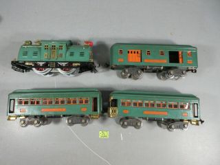 Lionel Standard Gauge 10 Locomotive With Tree Cars 339,  332,  341 With Light.