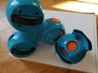 Wonder Workshop Dash and Dot robots with Xylophone and Launcher and more 3