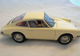 Cmc M - 067 C 1964 Porsche 901 Ivory 1:18 Diecast Model Car