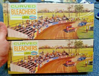 (2) Model Motoring Aurora Curved Bleachers 1963 Complete - One Factory