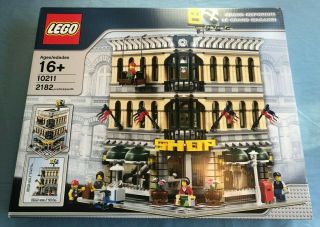 Lego Creator Grand Emporium (10211) - Retired Set -