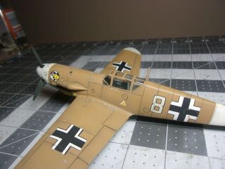 Built 1/48 Messerschmitt Bf 109 F/4 Tropical III / JG 27 Western Desert 6