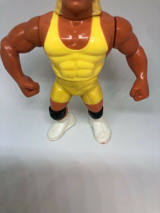 WWF / WWE Hasbro Wrestling Figure - MR.  PERFECT - Series 3 - Yellow Trunks 3