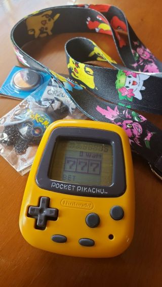 Nintendo Pokemon Pocket Pikachu Pedometer Virtual Pet Origanal ( (tamagotchi))