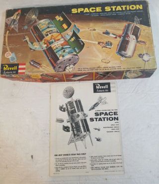 Revell 1959 H - 1805 - 498 Space Station Model Kit Box Lid & Instructions Only