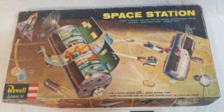 REVELL 1959 H - 1805 - 498 SPACE STATION MODEL KIT BOX LID & INSTRUCTIONS ONLY 2