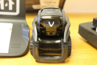 Anki Vector Robot Voice Activated Alexa Enable Smart Home Ai Robo Pet EUC 3