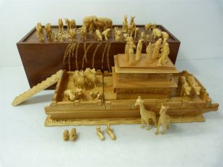 Wooden Noah 