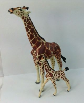 Giraffe Figurine 1992 Safari Reticulated 14 " With Baby Giraffe (pair)