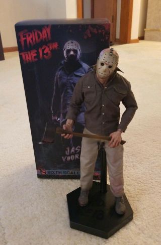 Sideshow Collectibles Jason Voorhees Friday The 13th 1/6 Figure