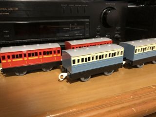 Thomas And Friend Tomy Trackmaster Red And Blue Coaches