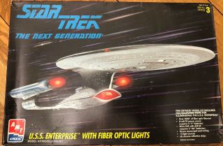 Amt Star Trek The Next Generation Uss Enterprise With Fiber Optic Lighting Syste
