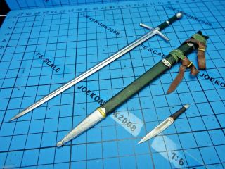 Sideshow 1:6 Lord Of The Rings Aragorn Strider Ranger Figure - Sword,  Knife