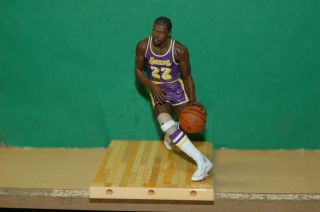 Mcfarlane Nba Legends 4 Elgin Baylor Los Angeles Lakers Figurine Figure Statue