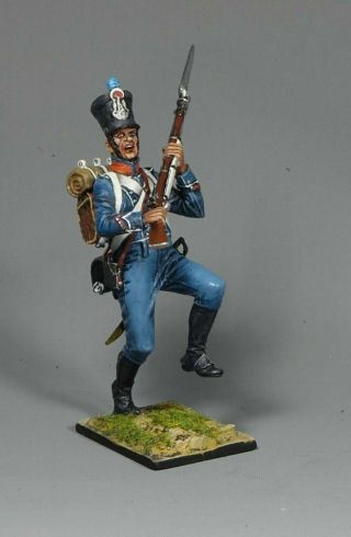 First Legion Nap00375 - French Light Infantry Chasseur Charging Waterloo 1815