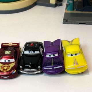 Disney Pixar Cars Ramones Body Art Flo ' s V8 Cafe 18 Cars Helicopter Carsland 5