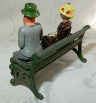 BRITAINS FLORAL GARDEN COUPLE SITTING WITH BENCH 1930 ' s SERIES LEAD NR 3