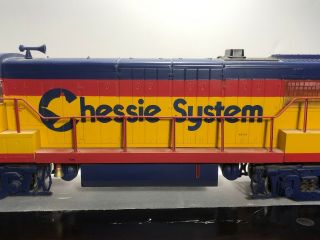 Aristo - Craft Trains G Scale Chessie Systems 8137 GE U - 25B Diesel Locomotive 3