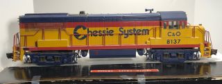 Aristo - Craft Trains G Scale Chessie Systems 8137 GE U - 25B Diesel Locomotive 6