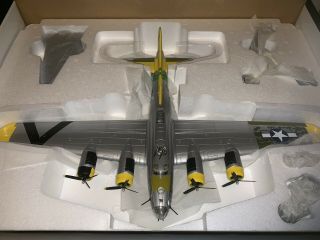Corgi 1:72,  Boeing B - 17G Flying Fortress “A Bit O’ Lace” Norfolk,  1945,  US33306 10